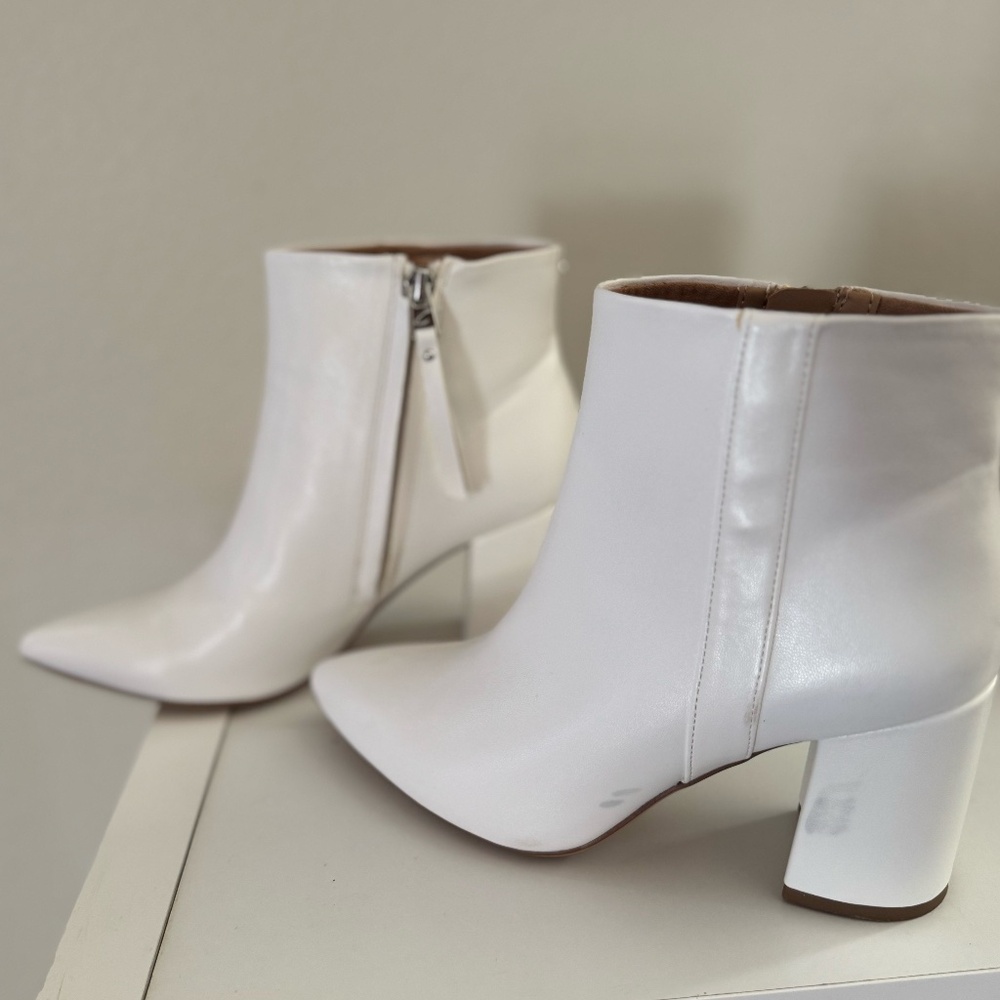 White Round Toe Ankle Boots (Brand: Circle)